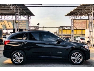2017 BMW X1 sDrive20d M Sport 2.0 Diesel  ป้ายสลับให้ รูปที่ 4